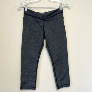 Lululemon Heathered Gray Crop Leggings size 6